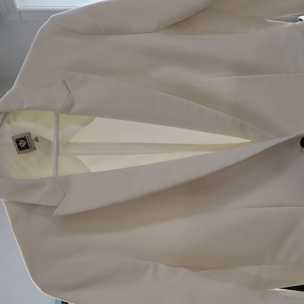 White Blazer Vince Camuto